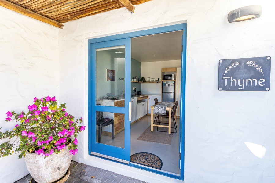 5 Bedroom Property for Sale in Bekbaai Western Cape